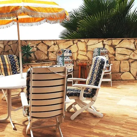 Sunny House With Private Pool And Sea View Ferienhaus