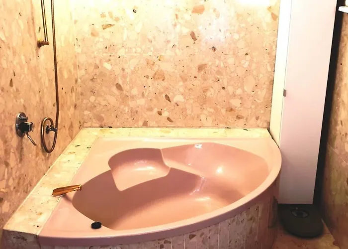 Semesterbostad Sunny House With Private Pool And Sea View