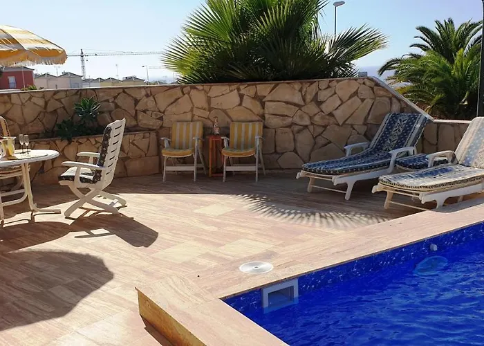 Semesterbostad Sunny House With Private Pool And Sea View Costa Adeje (Tenerife)