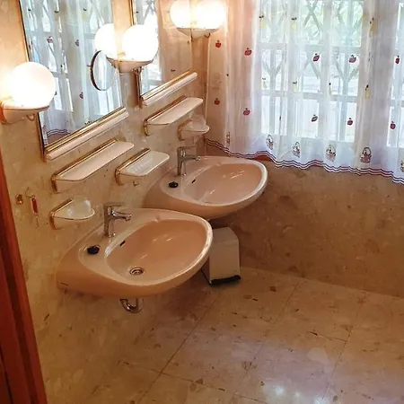 Sunny House With Private Pool And Sea View Tatil Evi