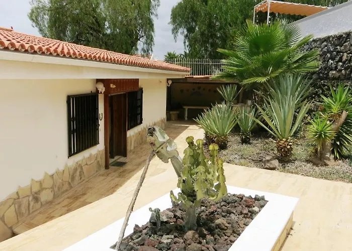 Prázdninový dům Sunny House With Private Pool And Sea View Costa Adeje (Tenerife)