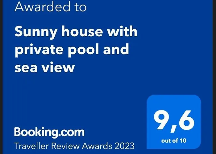 Sunny House With Private Pool And Sea View 펜션 아데제