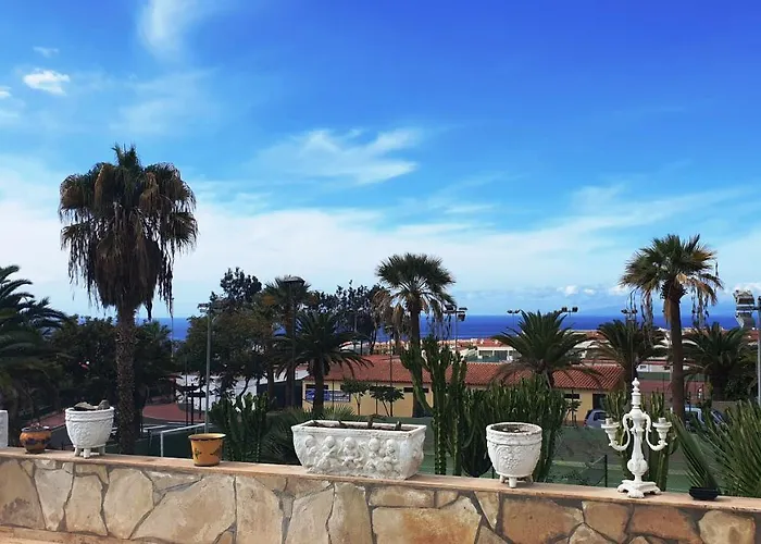 Sunny House With Private Pool And Sea View 아데제